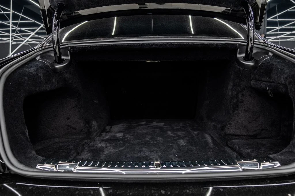 2025 Rolls-Royce Phantom VIII - Image 17 of 21