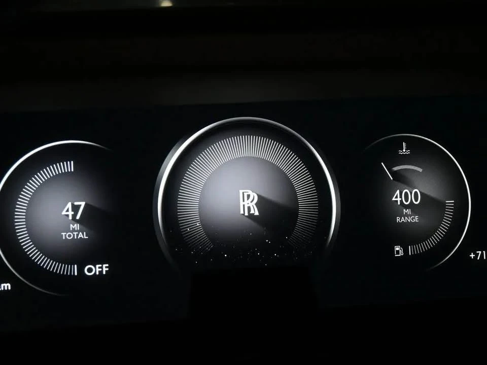 2025 Rolls-Royce Phantom VIII - Image 10 of 16