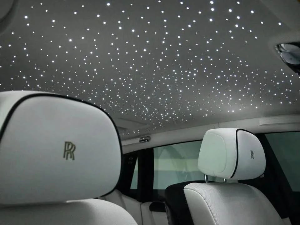 2025 Rolls-Royce Phantom VIII - Image 15 of 16