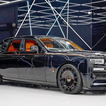 2025 Rolls-Royce Phantom Sedan 4D