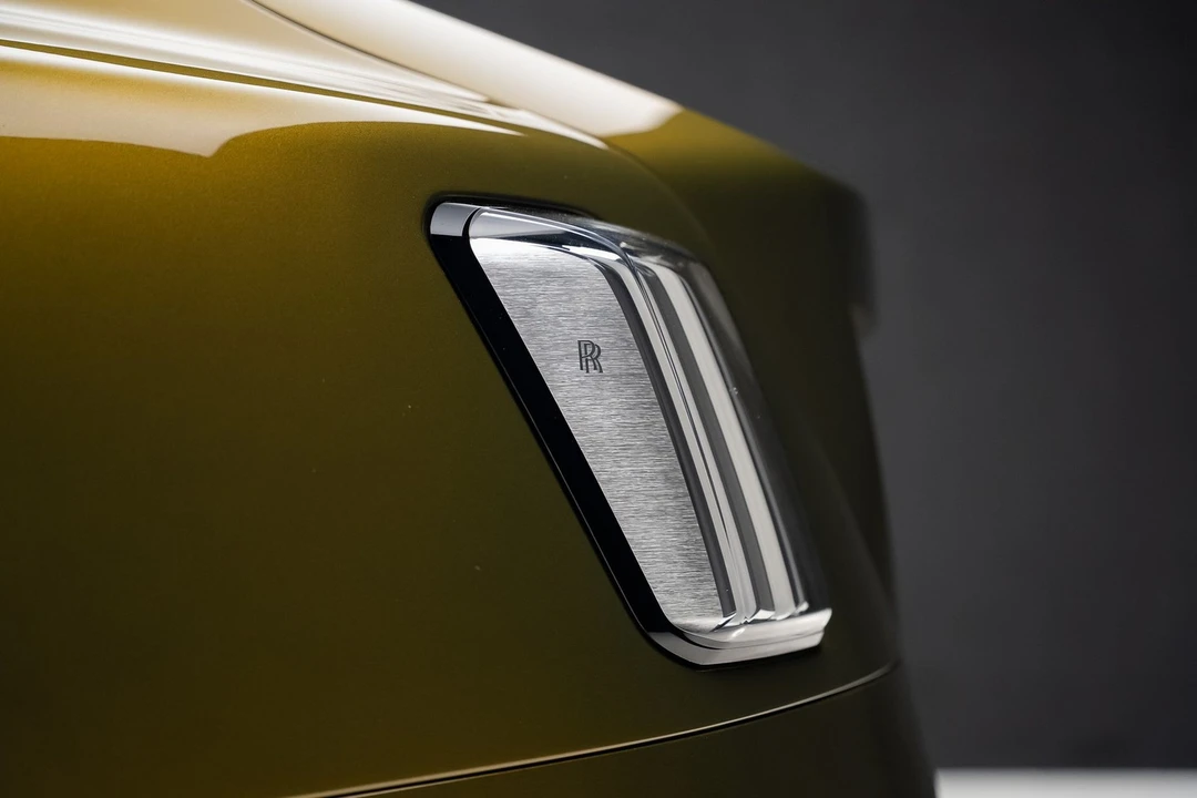 2025 Rolls-Royce Spectre - Image 29 of 31