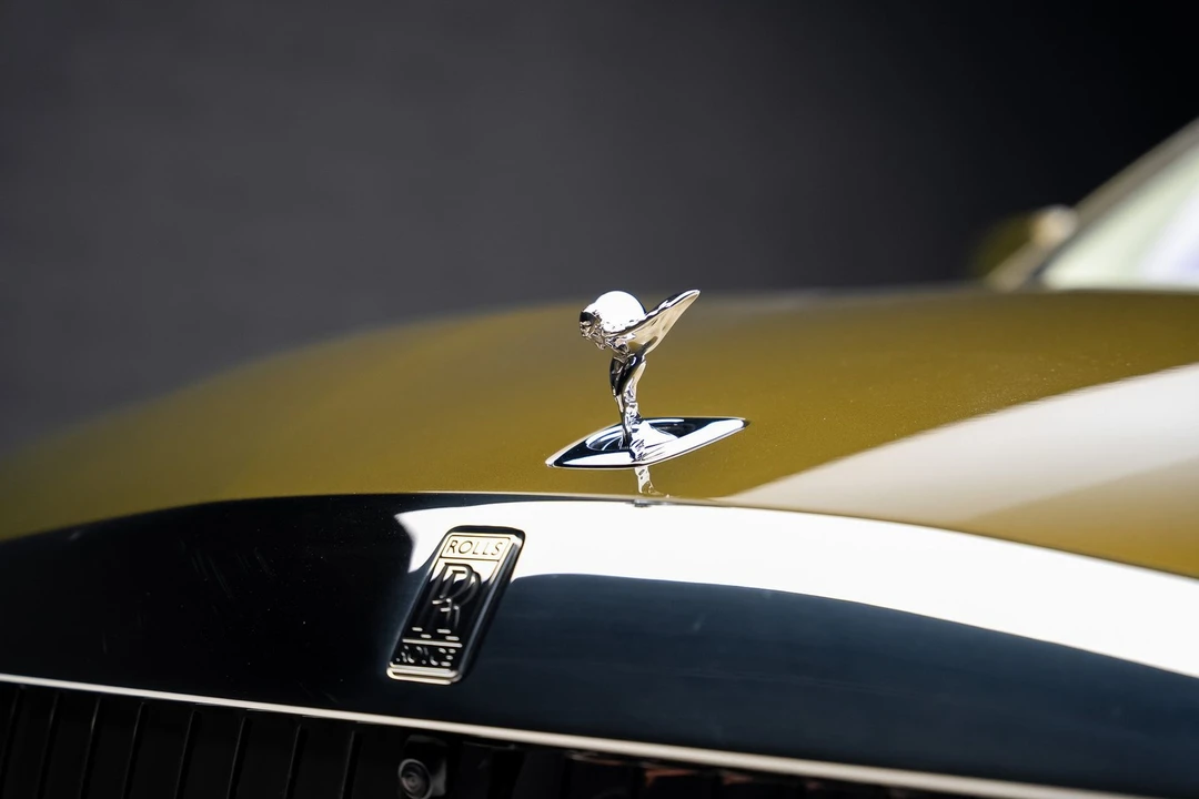 2025 Rolls-Royce Spectre - Image 14 of 31