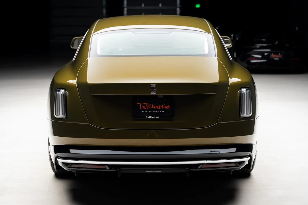 2025 Rolls-Royce Spectre - Image 27 of 31