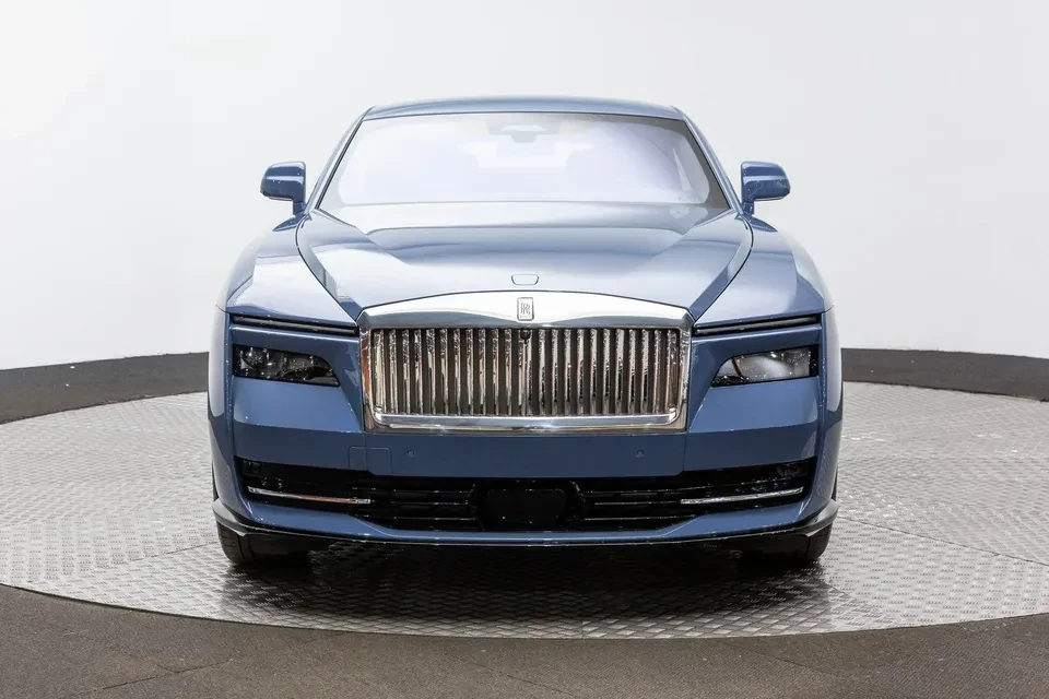 2025 Rolls-Royce Spectre - Image 2 of 19