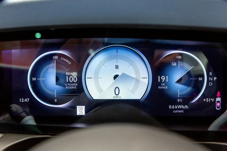 2025 Rolls-Royce Spectre - Image 13 of 19