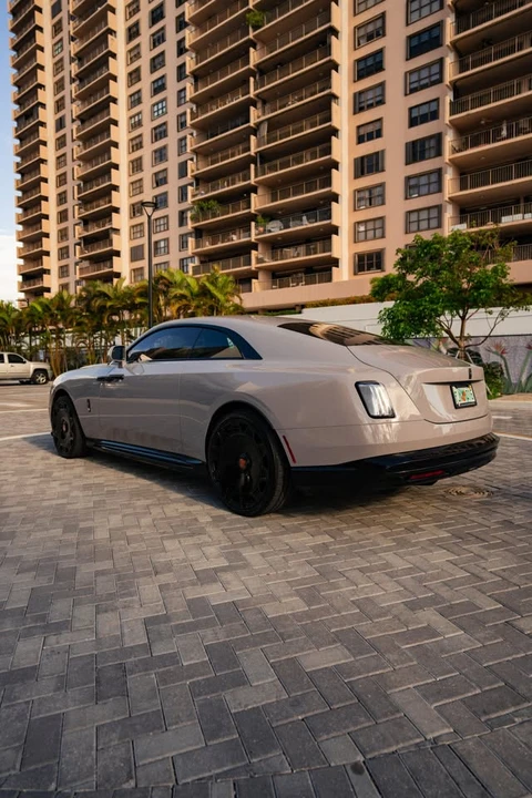 2025 Rolls-Royce Spectre - Image 6 of 16
