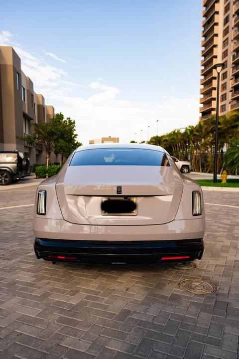 2025 Rolls-Royce Spectre - Image 7 of 16