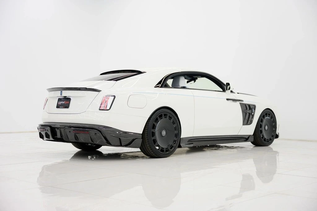 2025 Rolls-Royce Spectre - Image 31 of 31