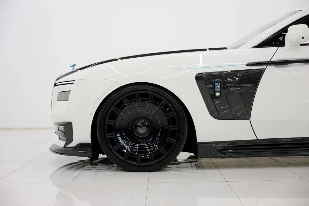 2025 Rolls-Royce Spectre - Image 18 of 31