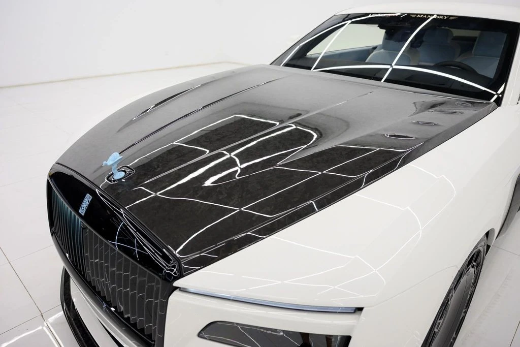 2025 Rolls-Royce Spectre - Image 13 of 31