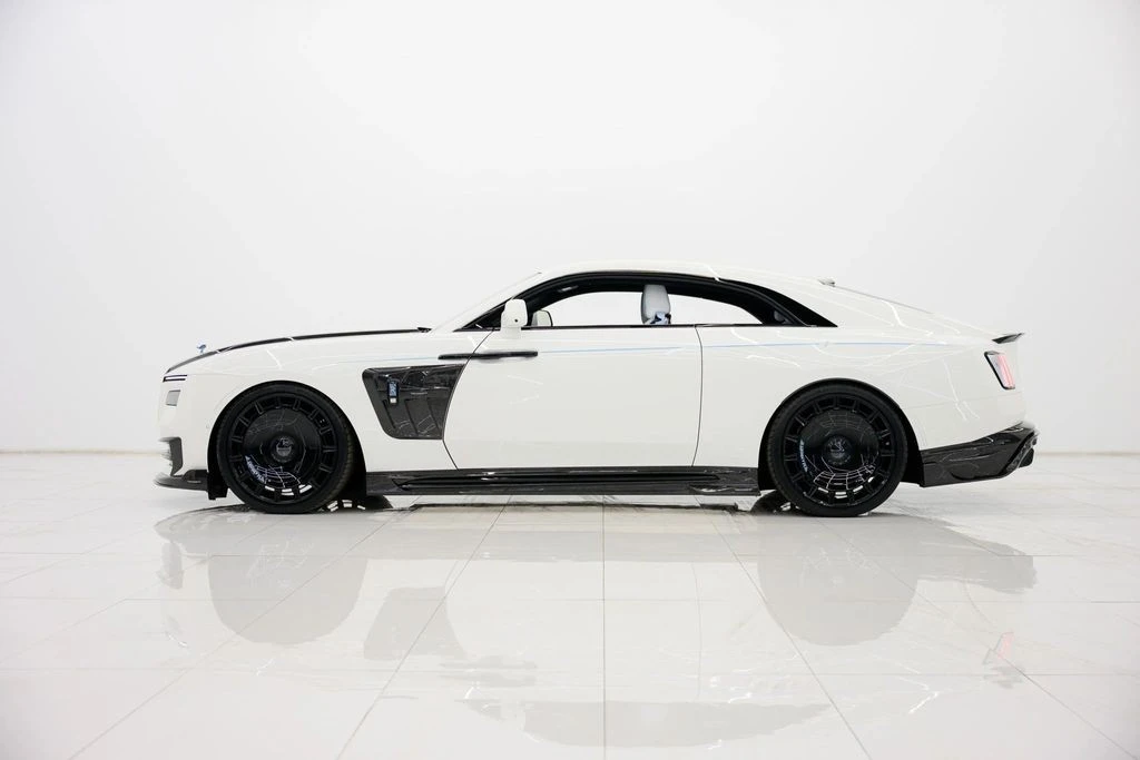 2025 Rolls-Royce Spectre - Image 17 of 21
