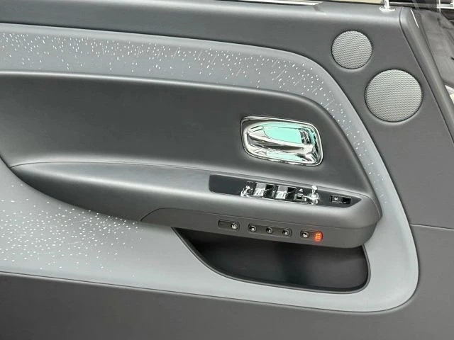 2025 Rolls-Royce Spectre - Image 17 of 21
