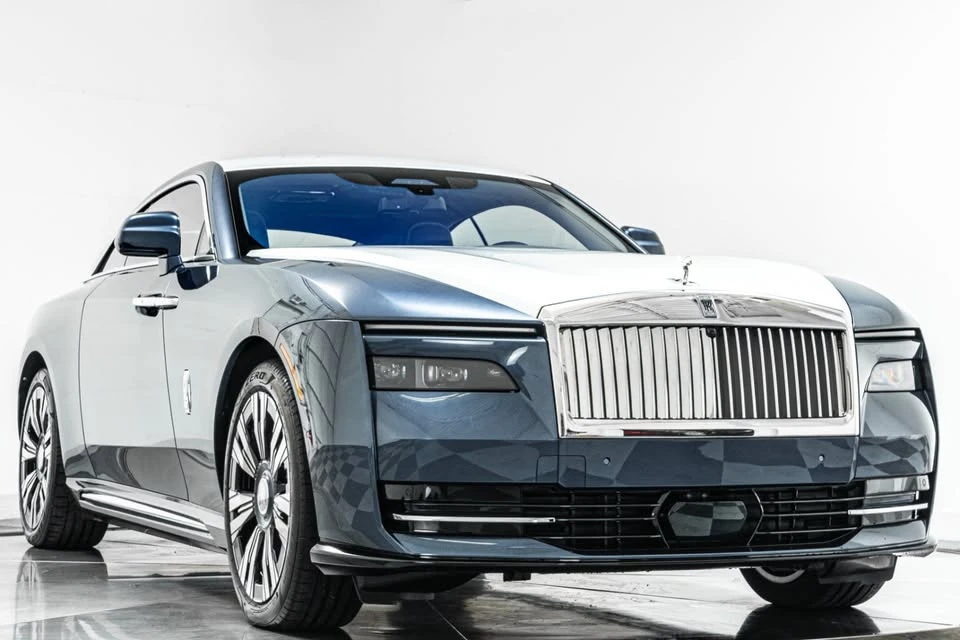 2025 Rolls-Royce Spectre - Image 2 of 19