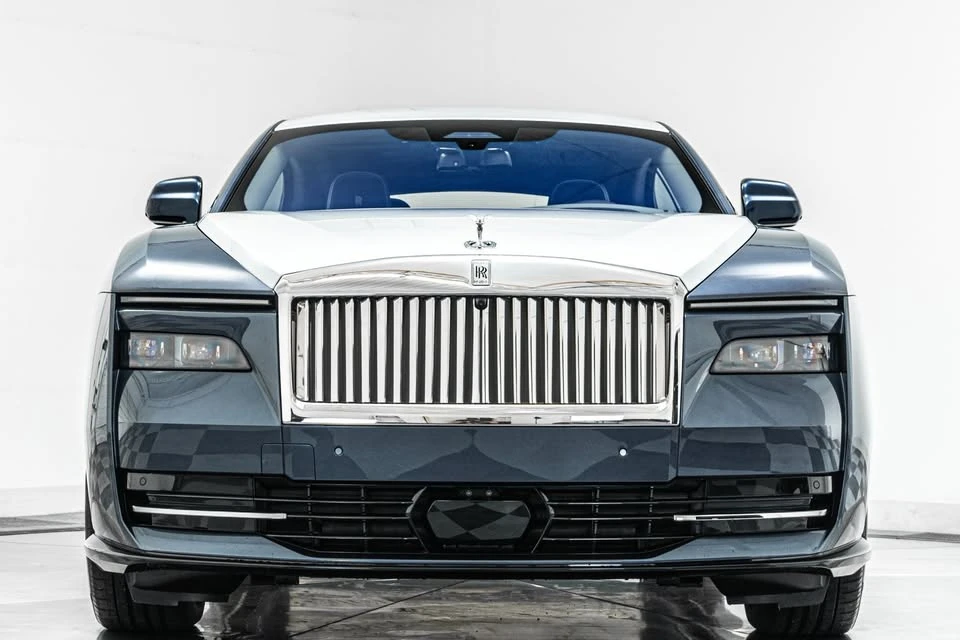 2025 Rolls-Royce Spectre - Image 3 of 19