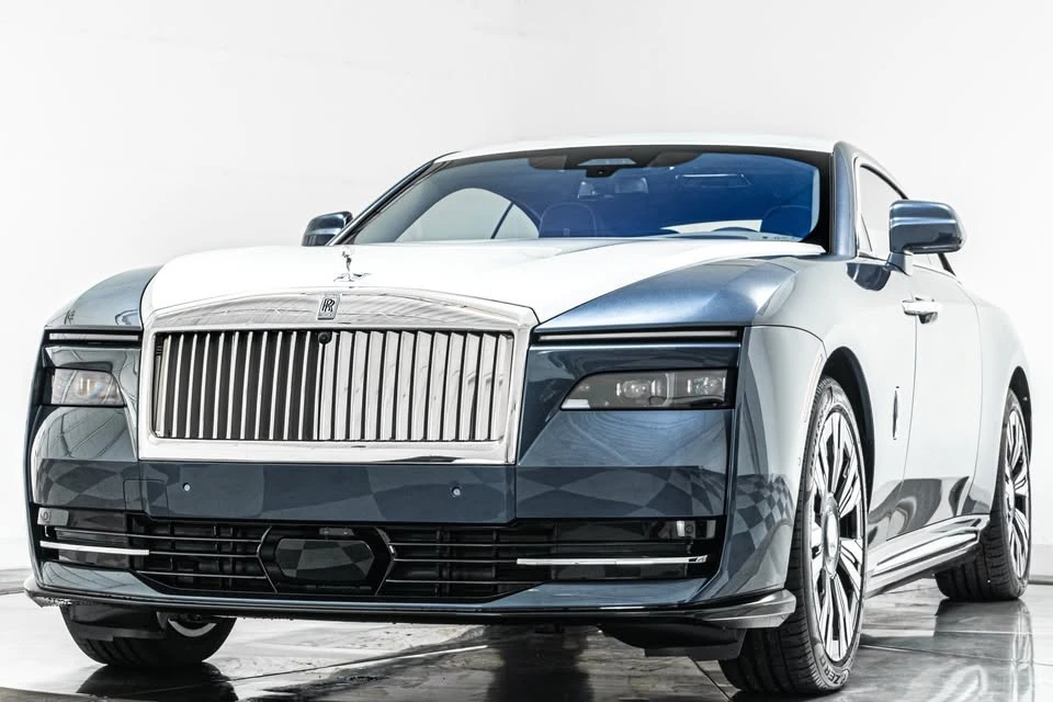 2025 Rolls-Royce Spectre - Image 4 of 19