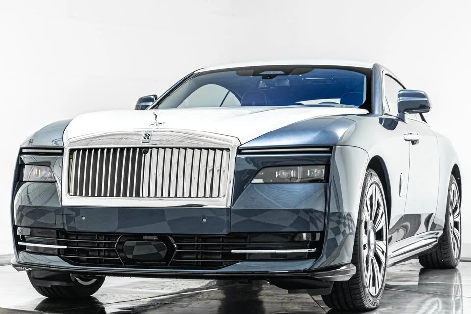 2025 Rolls-Royce Spectre - Image 4 of 15