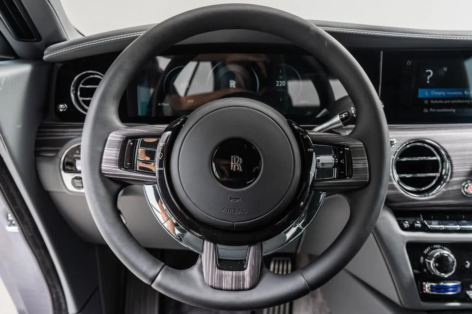 2025 Rolls-Royce Spectre - Image 11 of 15
