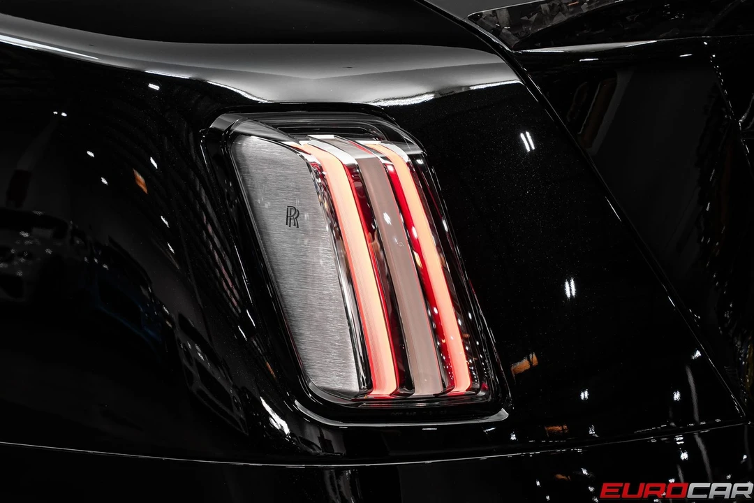2025 Rolls-Royce Spectre - Image 26 of 31