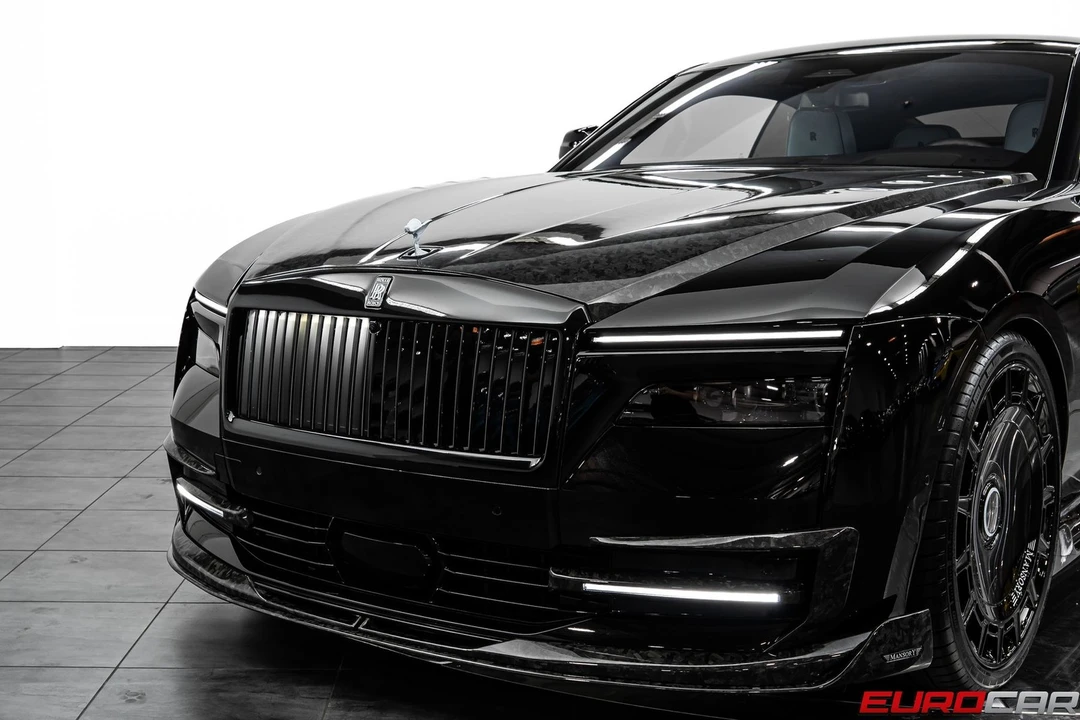 2025 Rolls-Royce Spectre - Image 16 of 31