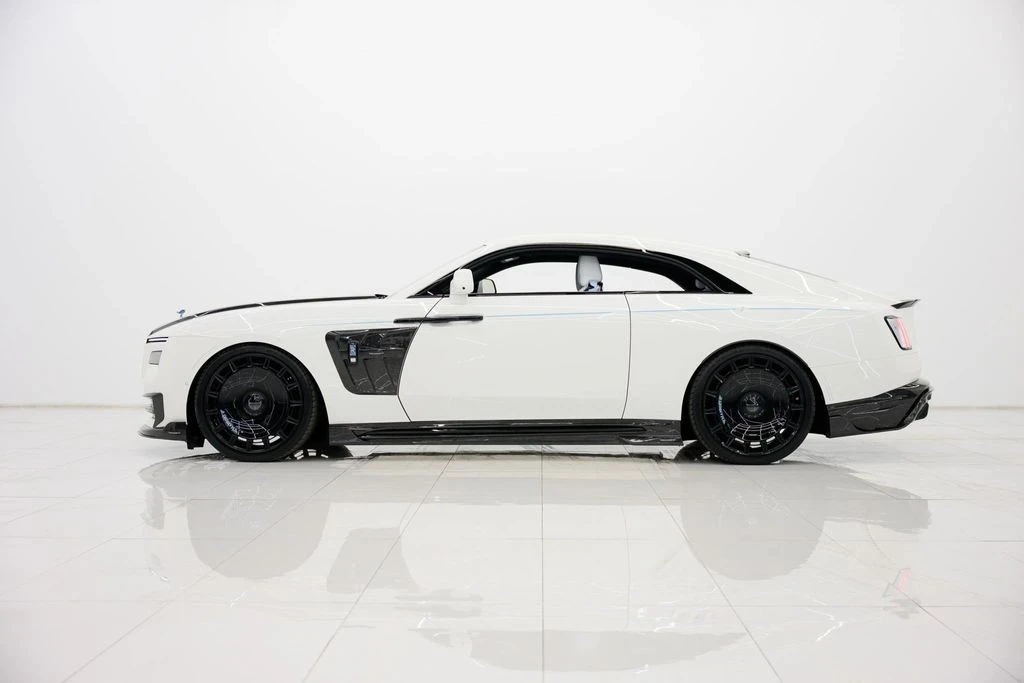 2025 Rolls-Royce Spectre - Image 17 of 21
