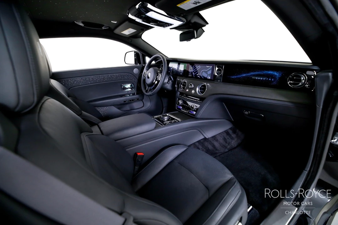 2025 Rolls-Royce Spectre - Image 24 of 31