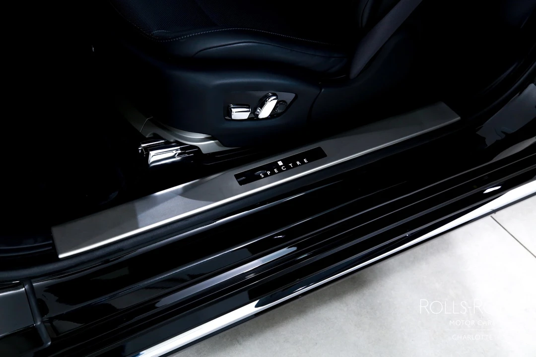 2025 Rolls-Royce Spectre - Image 19 of 31