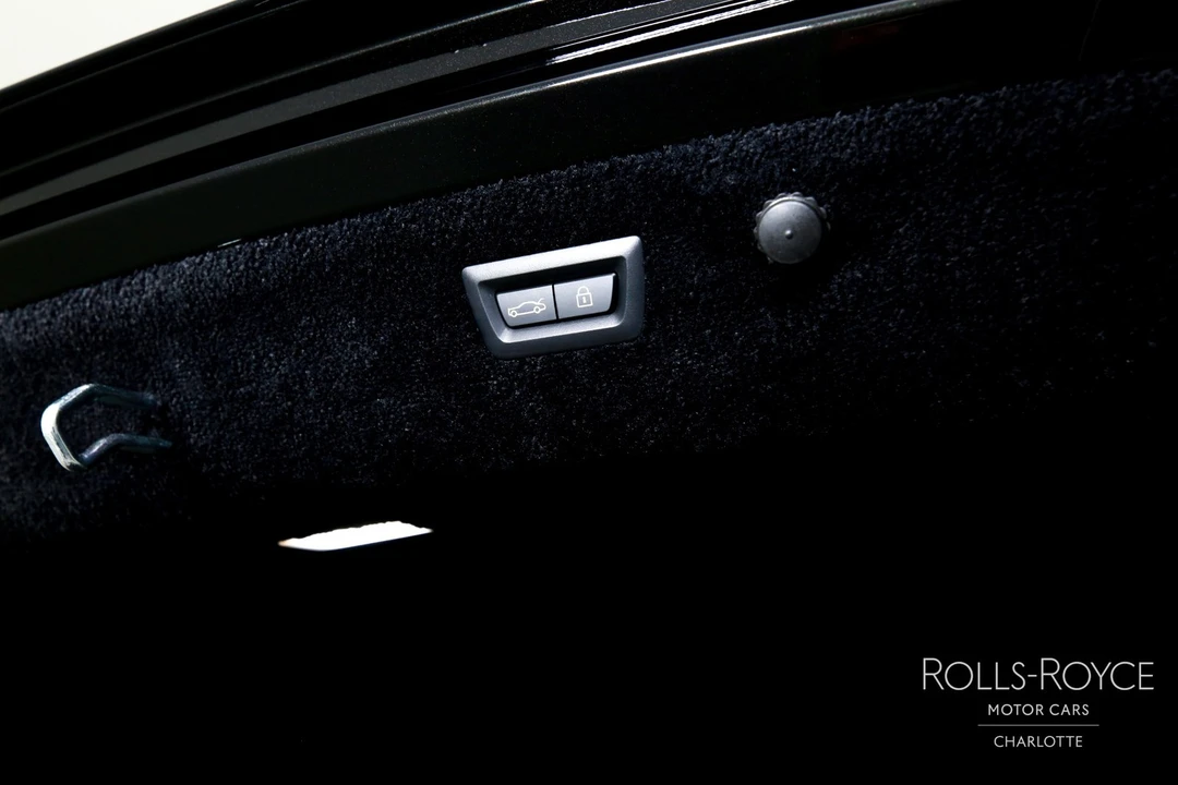 2025 Rolls-Royce Spectre - Image 21 of 31