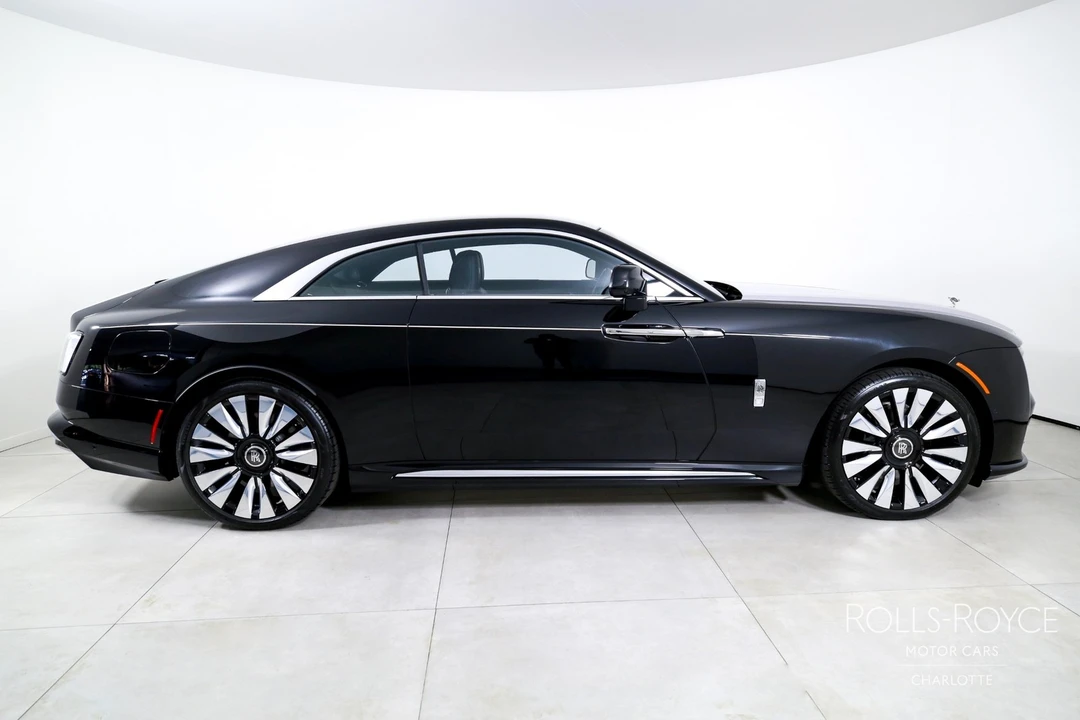 2025 Rolls-Royce Spectre - Image 10 of 12