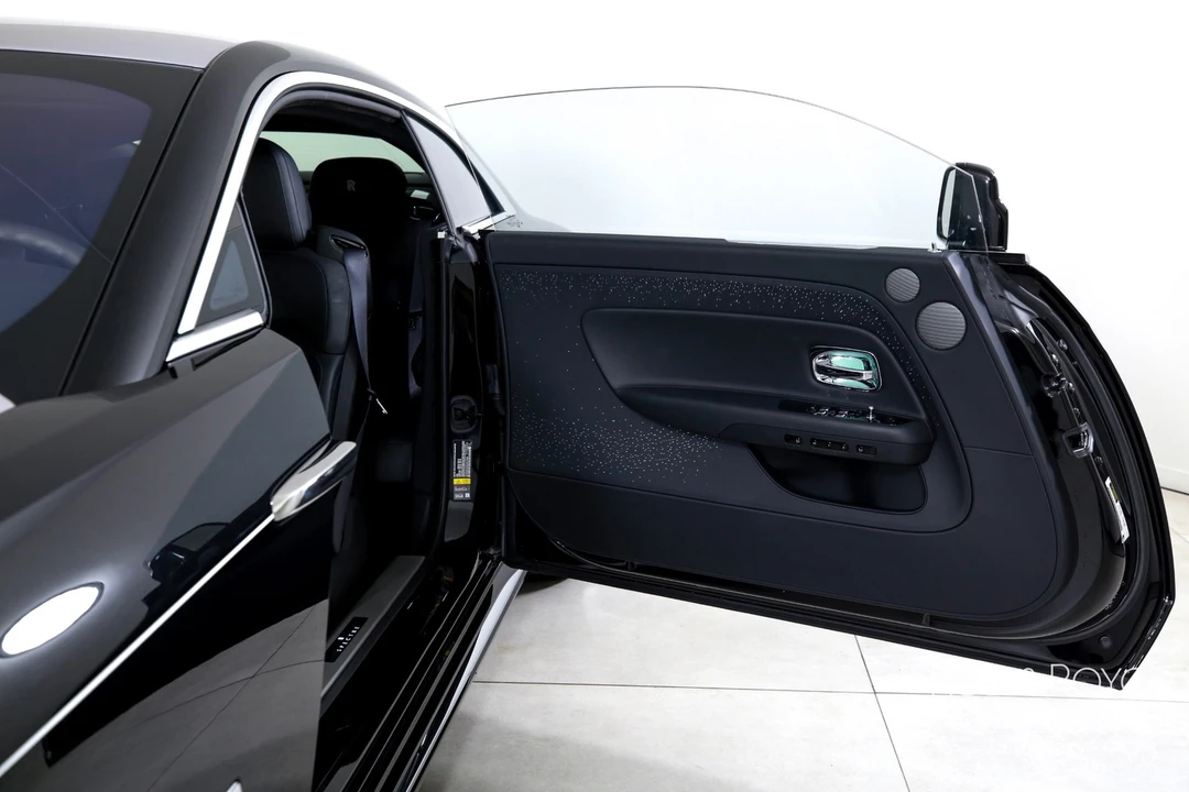2025 Rolls-Royce Spectre - Image 11 of 12