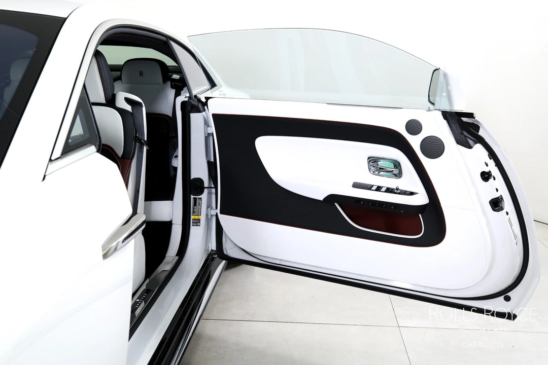2025 Rolls-Royce Spectre - Image 11 of 31