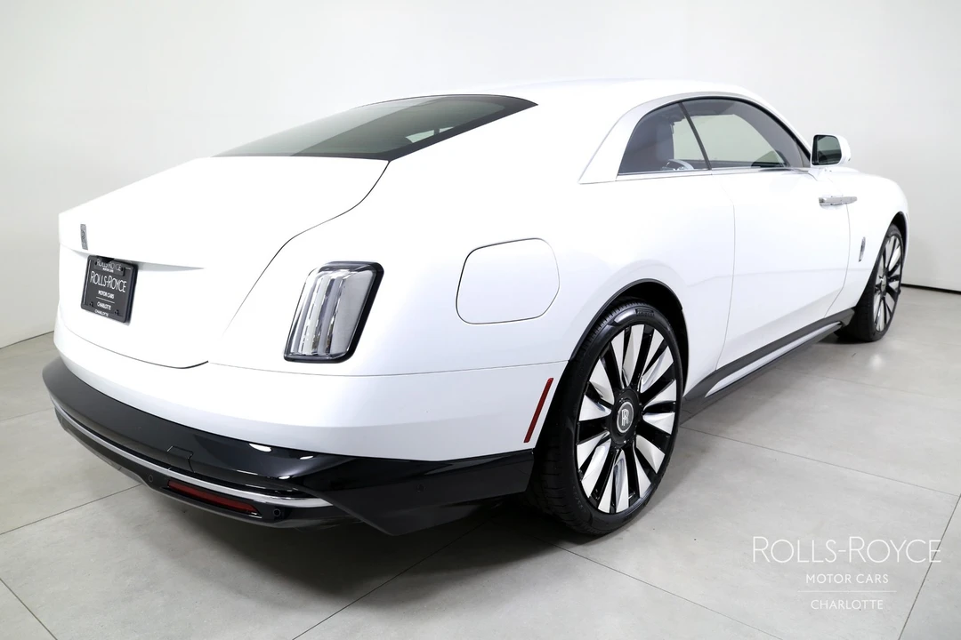 2025 Rolls-Royce Spectre - Image 2 of 31