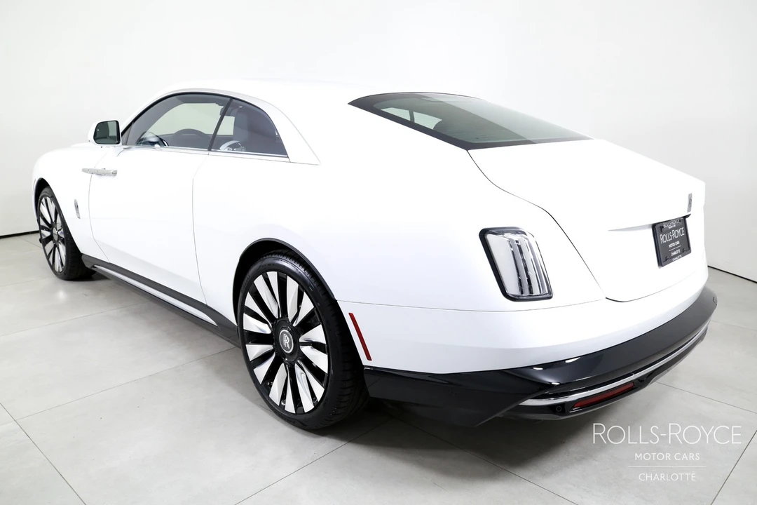 2025 Rolls-Royce Spectre - Image 8 of 31