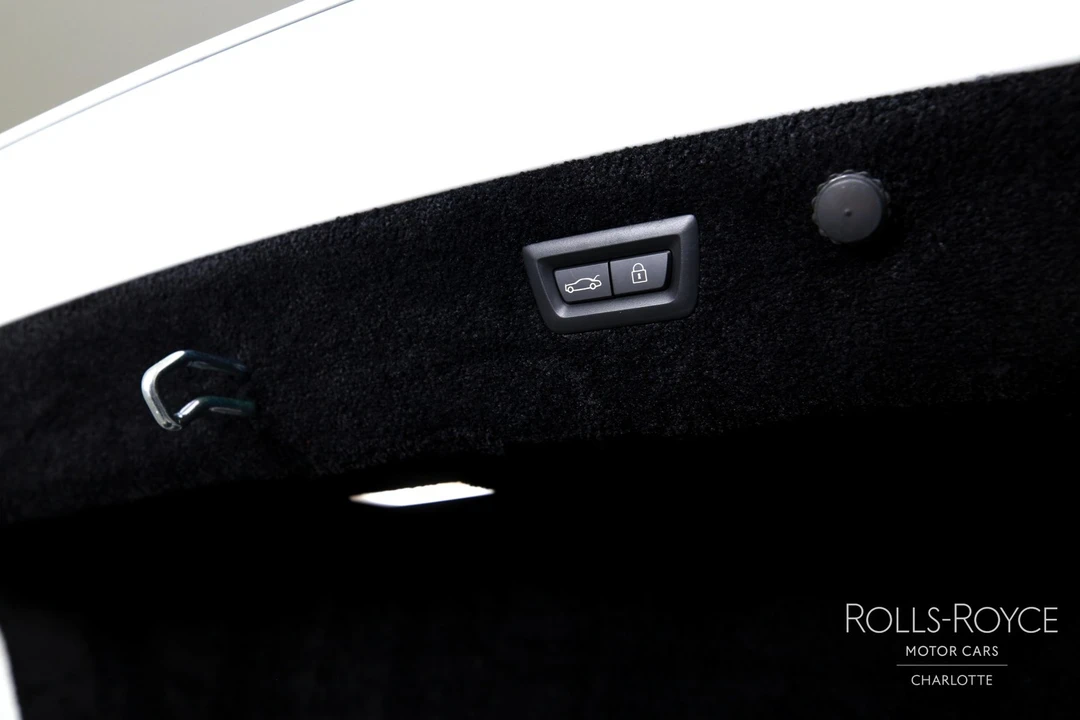 2025 Rolls-Royce Spectre - Image 22 of 31
