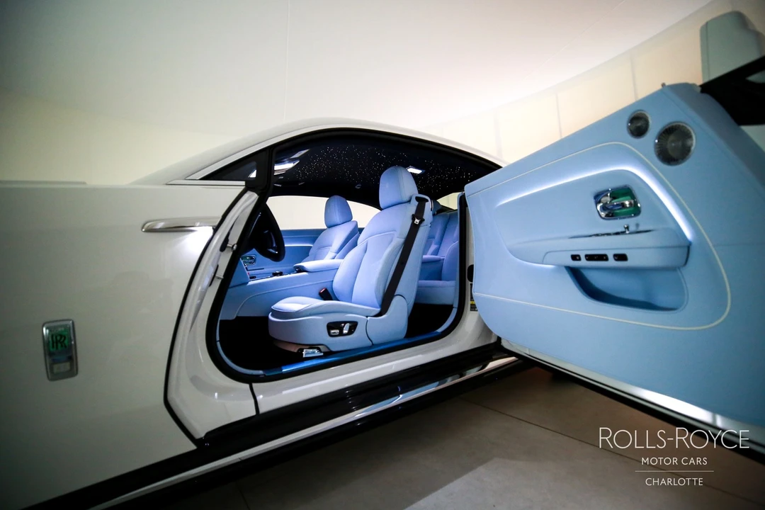 2025 Rolls-Royce Spectre - Image 11 of 12
