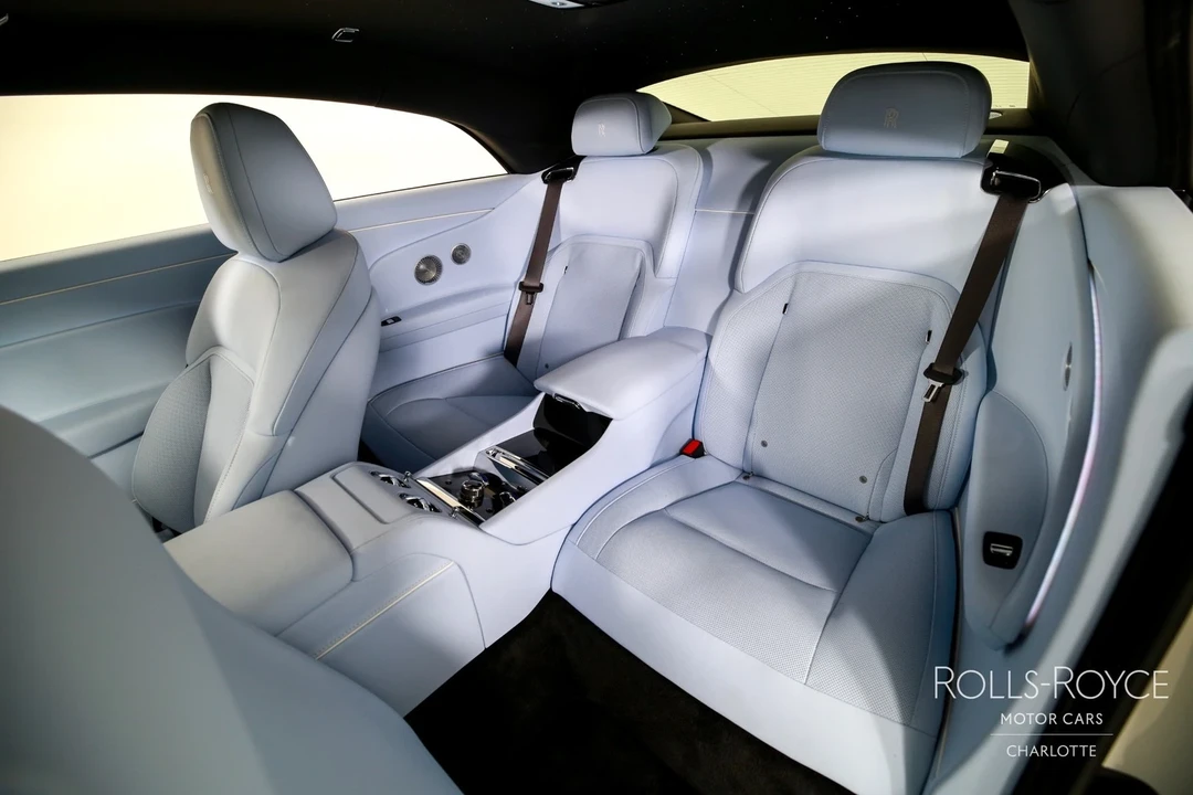 2025 Rolls-Royce Spectre - Image 18 of 21