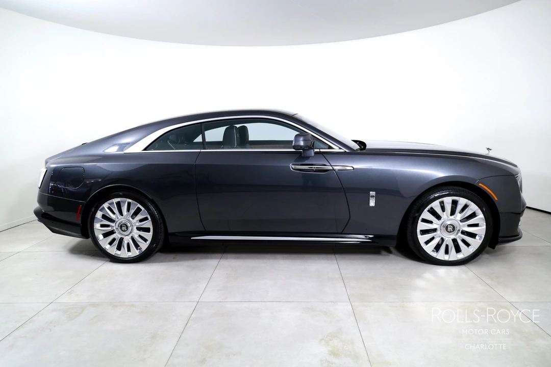 2025 Rolls-Royce Spectre - Image 10 of 12
