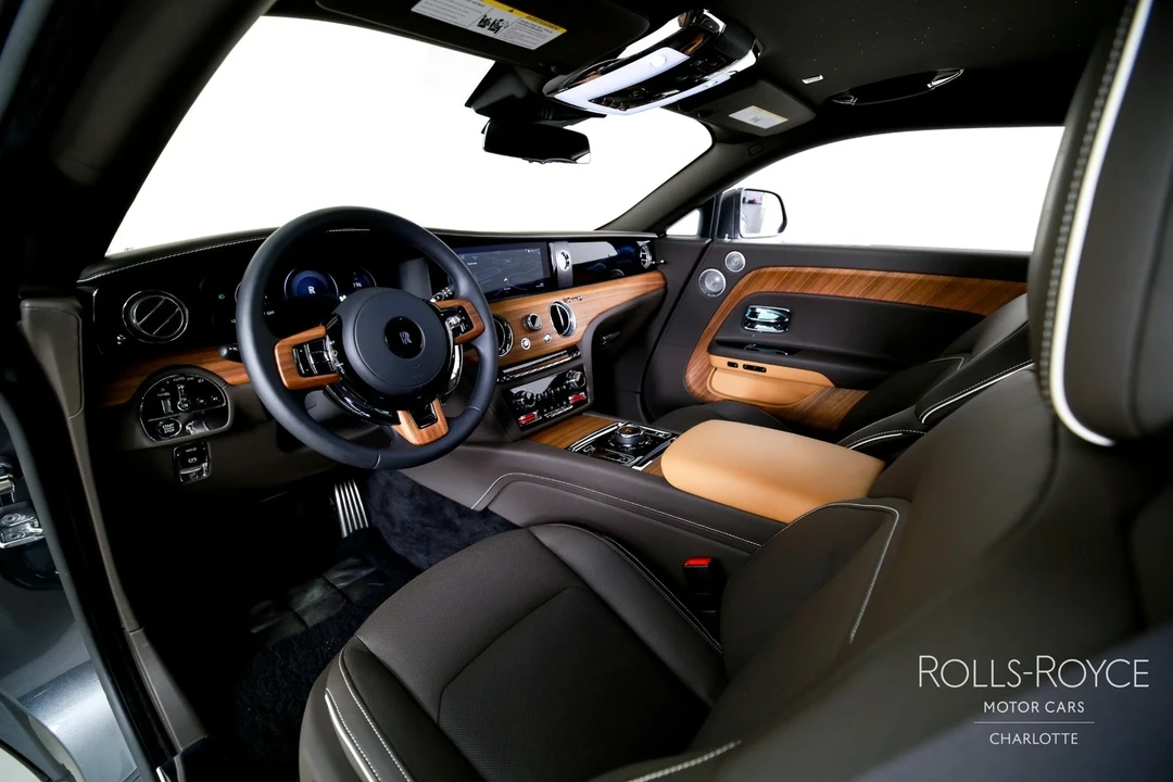 2025 Rolls-Royce Spectre - Image 4 of 12