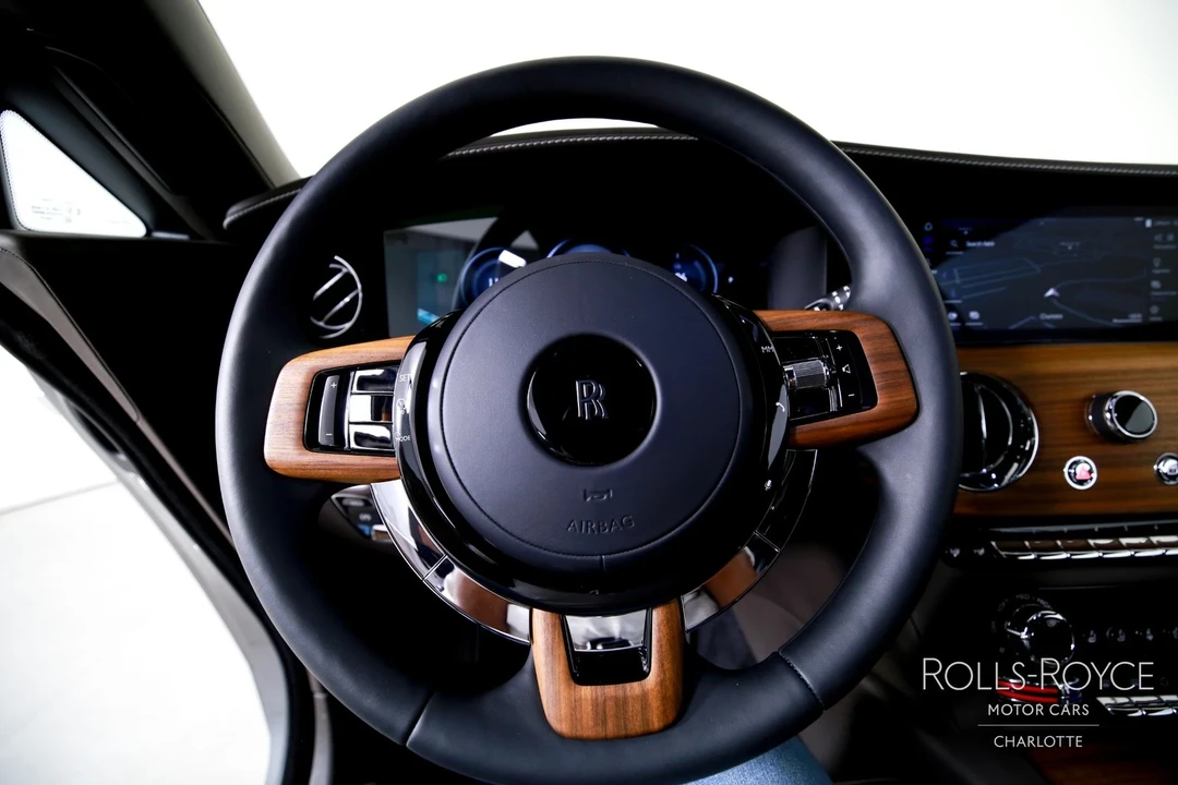2025 Rolls-Royce Spectre - Image 15 of 21