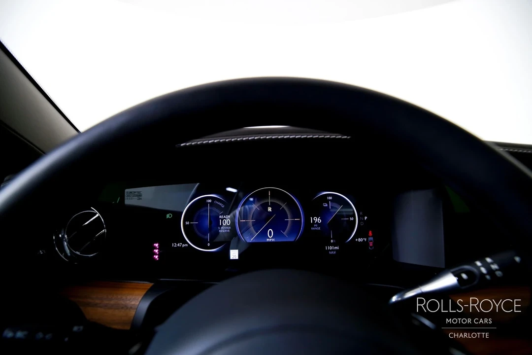 2025 Rolls-Royce Spectre - Image 14 of 21