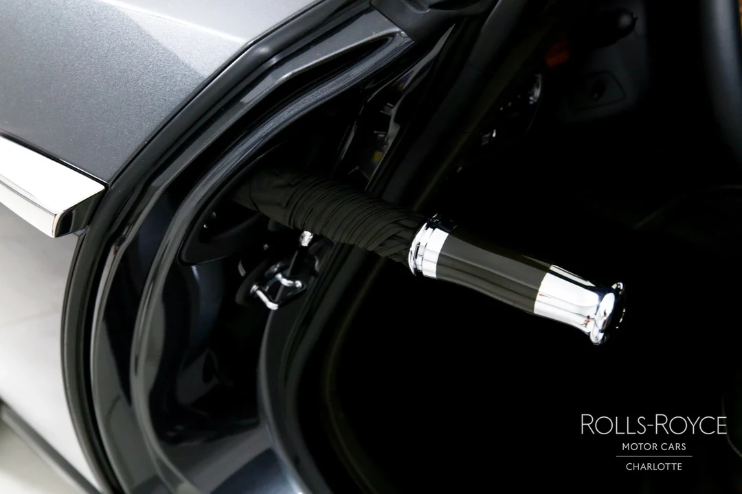 2025 Rolls-Royce Spectre - Image 17 of 21