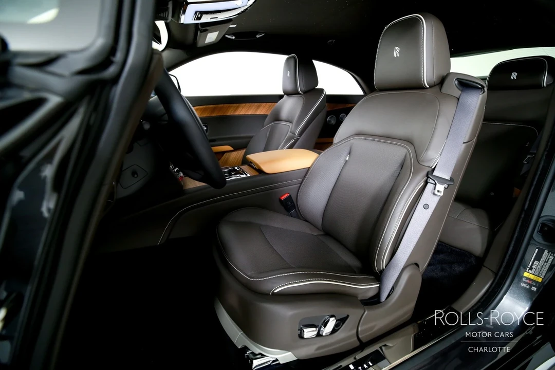 2025 Rolls-Royce Spectre - Image 13 of 21