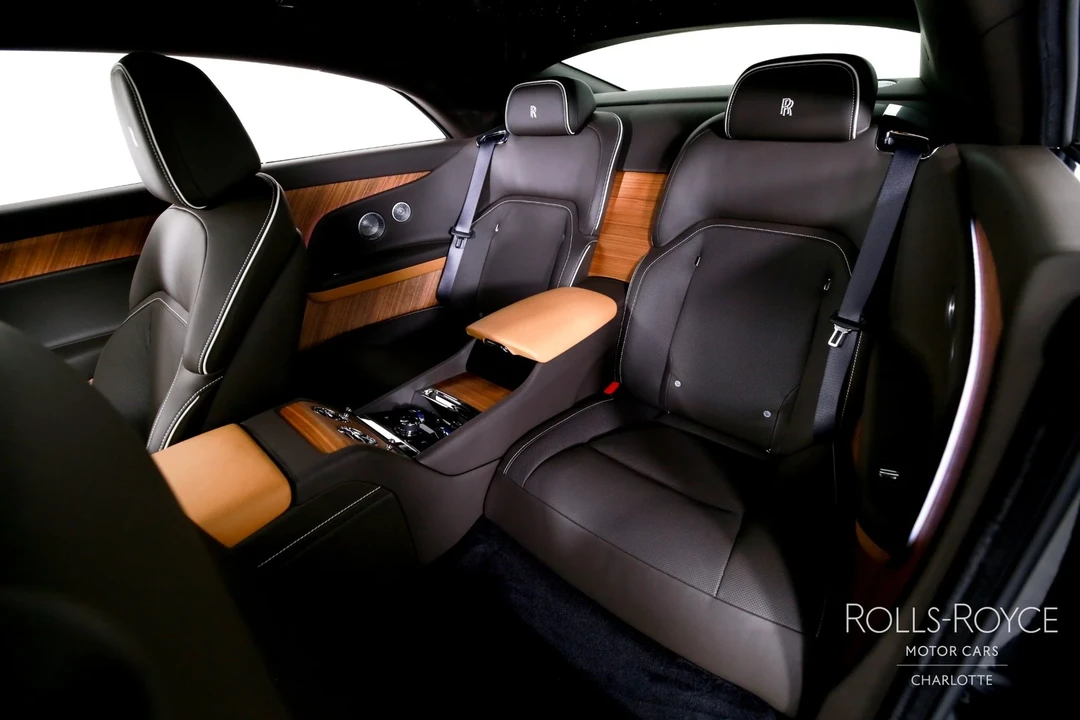 2025 Rolls-Royce Spectre - Image 18 of 21