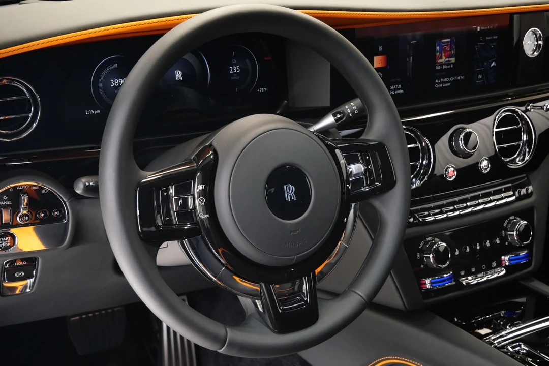 2025 Rolls-Royce Spectre - Image 15 of 21