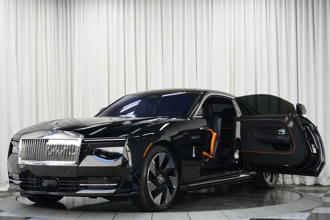 2025 Rolls-Royce Spectre - Image 6 of 21