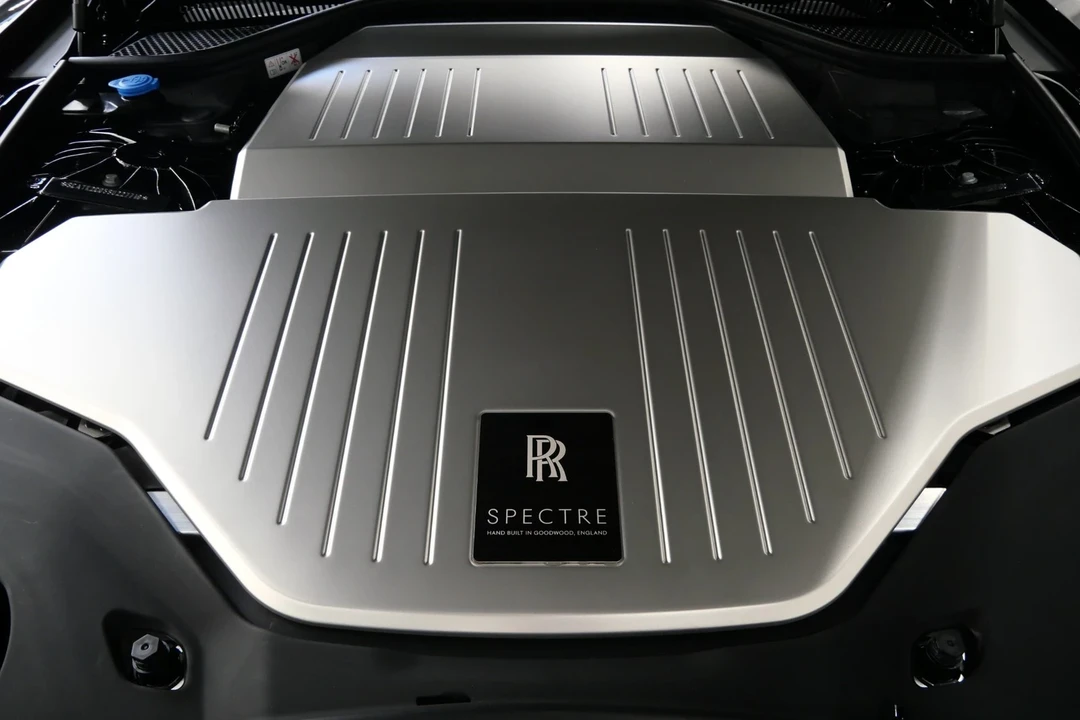 2025 Rolls-Royce Spectre - Image 12 of 21