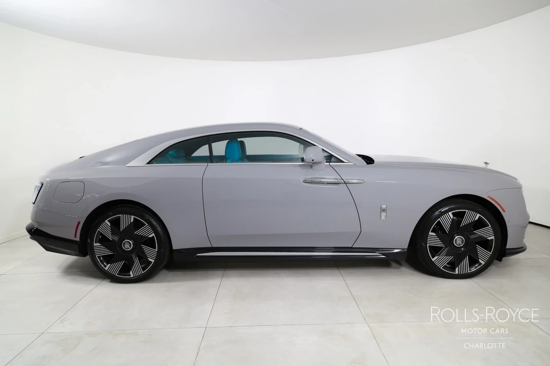 2025 Rolls-Royce Spectre - Image 10 of 12
