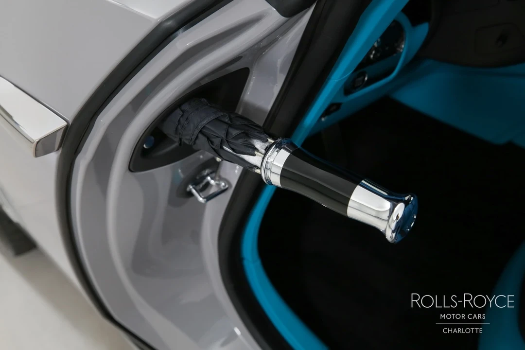 2025 Rolls-Royce Spectre - Image 18 of 21