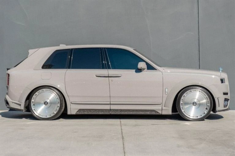2025 Rolls-Royce Cullinan Black Badge - Image 5 of 19