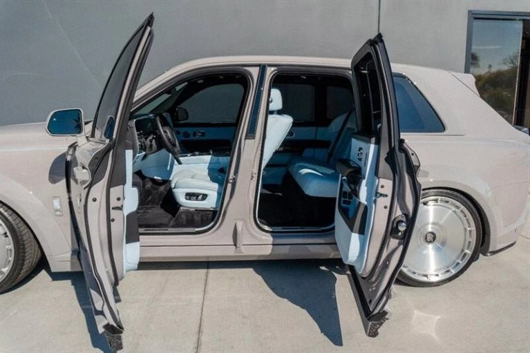 2025 Rolls-Royce Cullinan Black Badge - Image 8 of 19