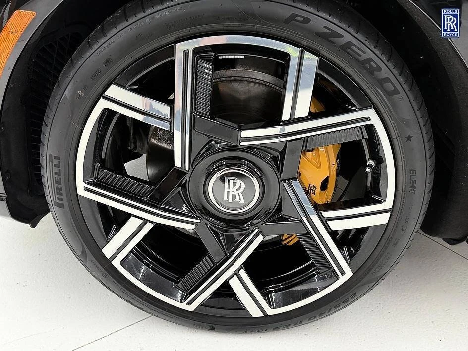 2025 Rolls-Royce Cullinan Black Badge - Image 10 of 20